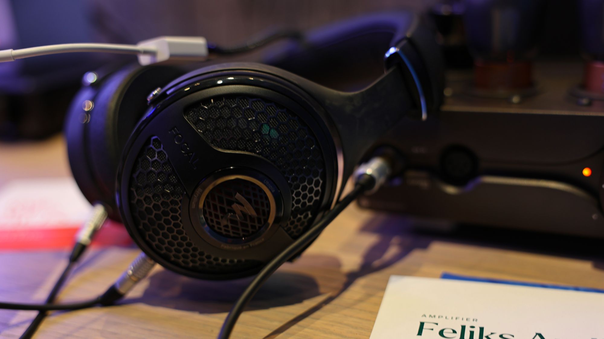 Audeze Maxwell Review: Sounds Incredible. Hope That's Enough